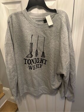 Disney’s Hocus Pocus Halloween sweatshirt